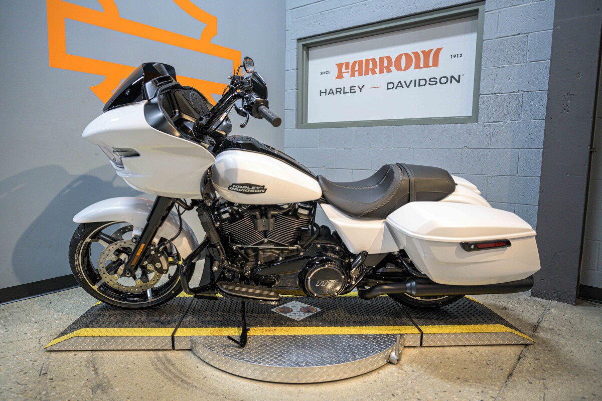 Road Glide®