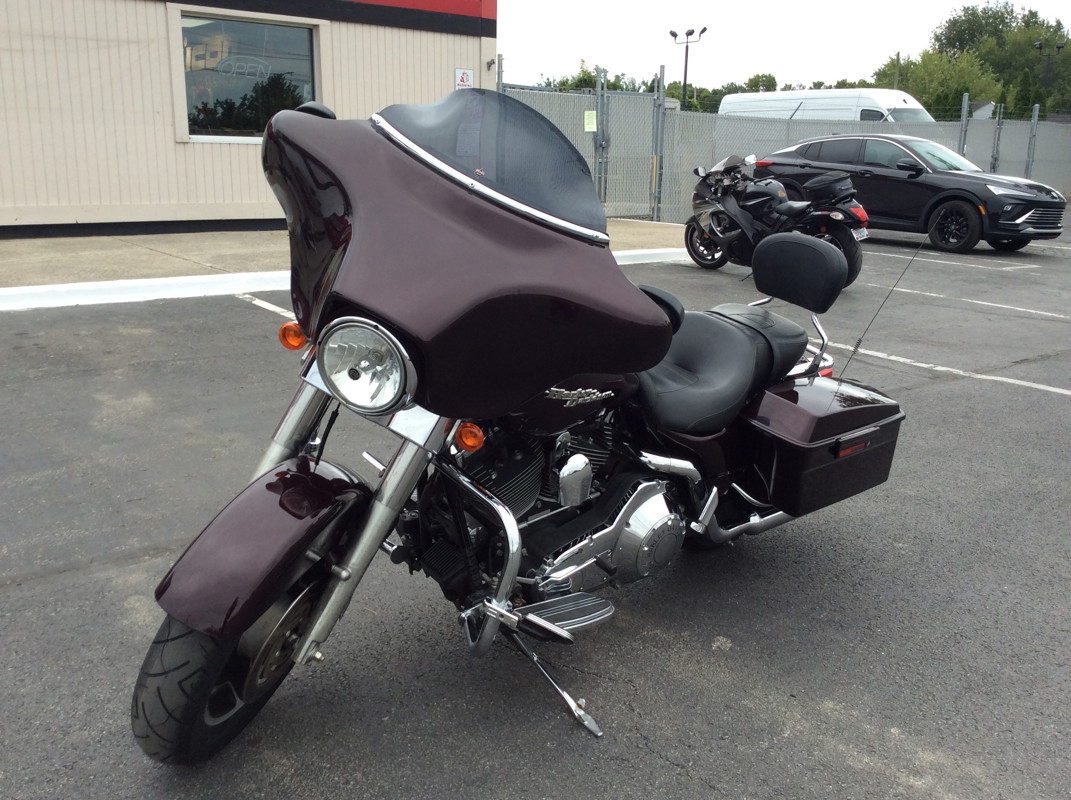 Street Glide®