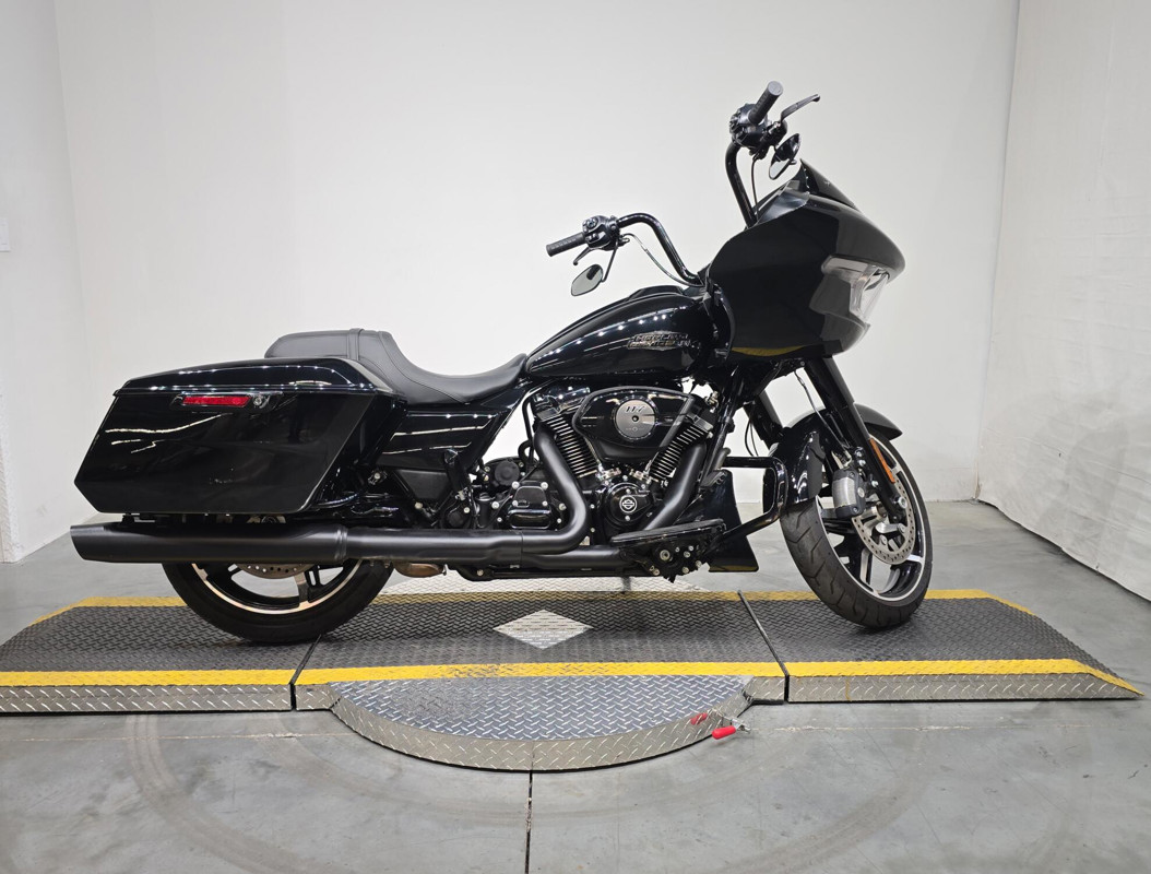 Road Glide®