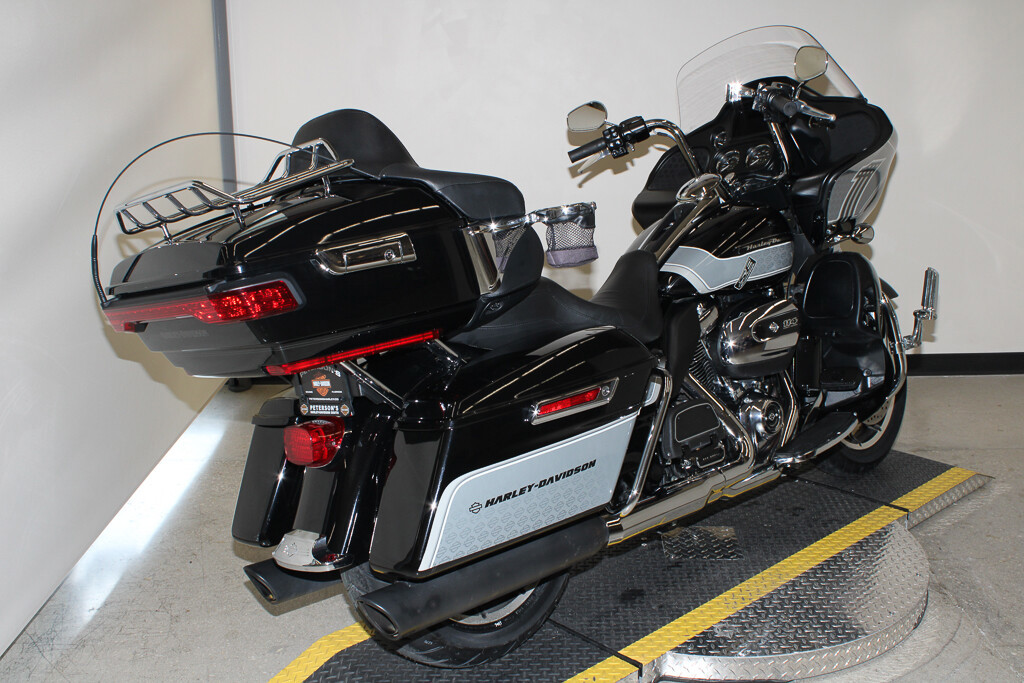 Road Glide® Ultra