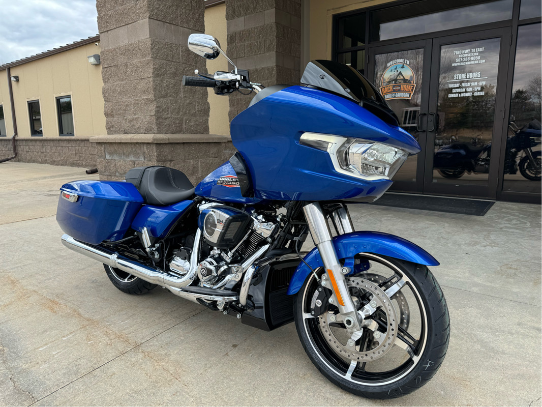Road Glide®