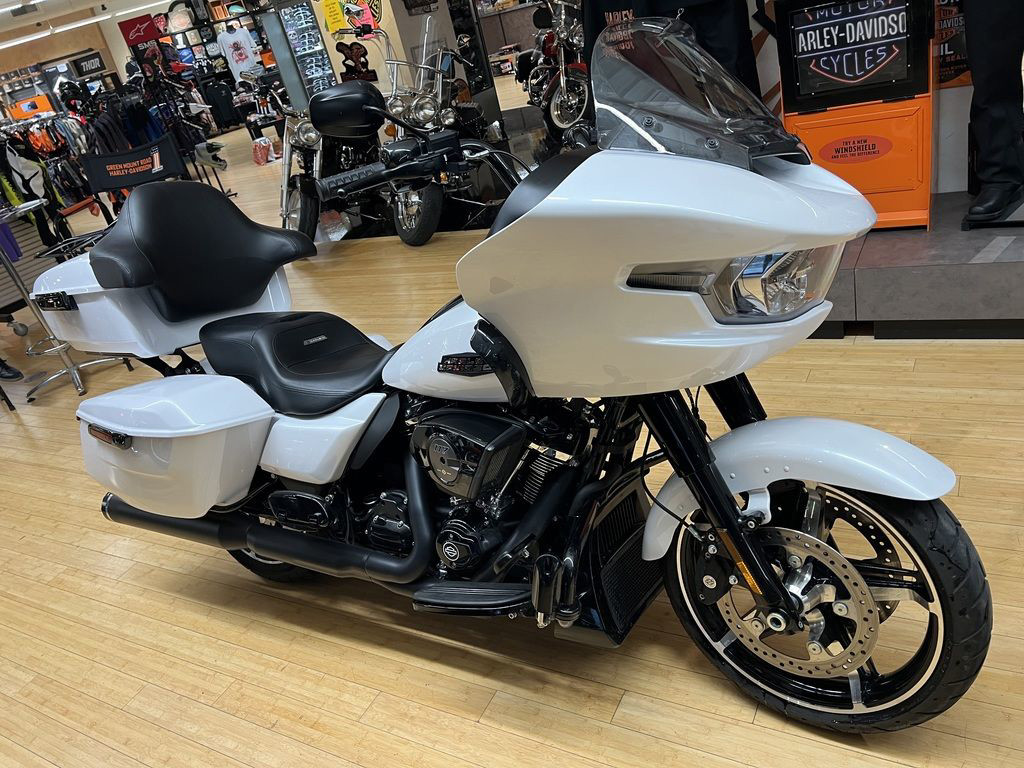Road Glide®