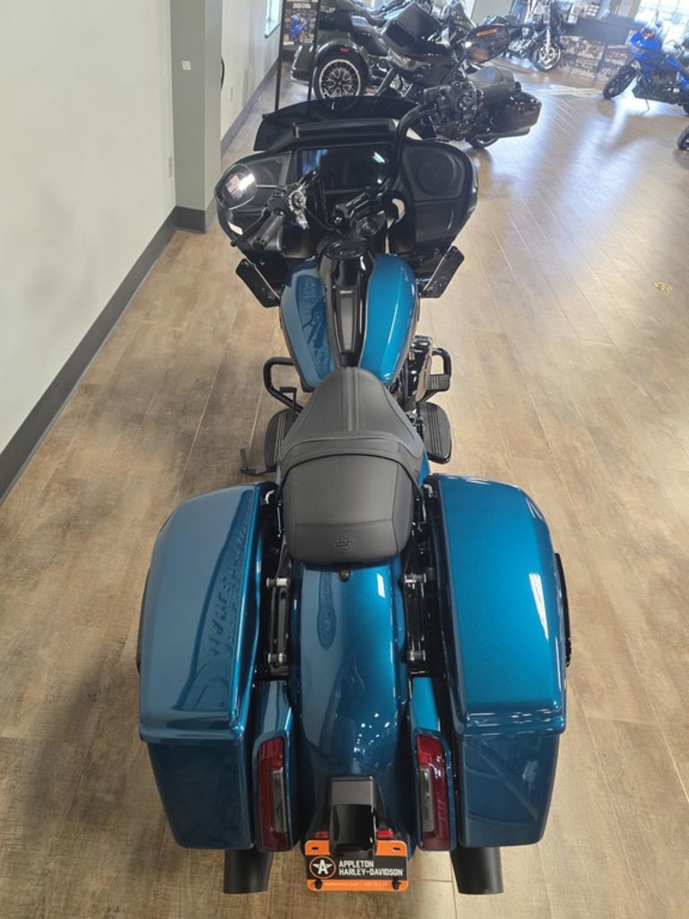 Road Glide®