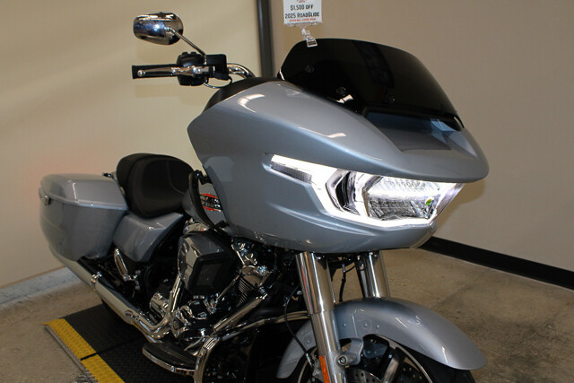Road Glide®
