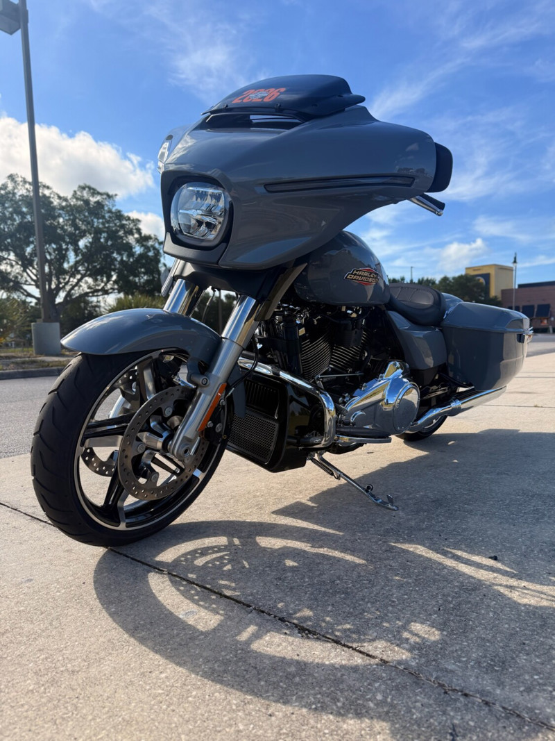 Street Glide®