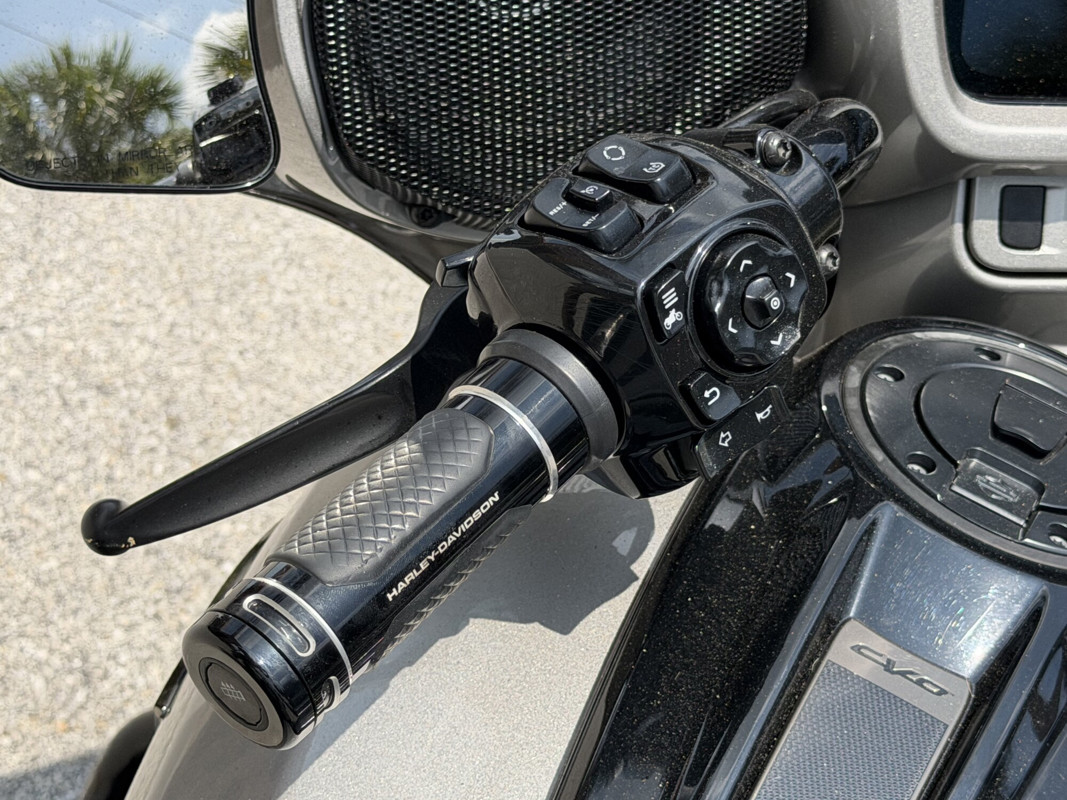 CVO® Street Glide®