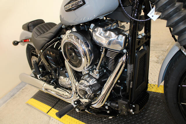 Street Bob®