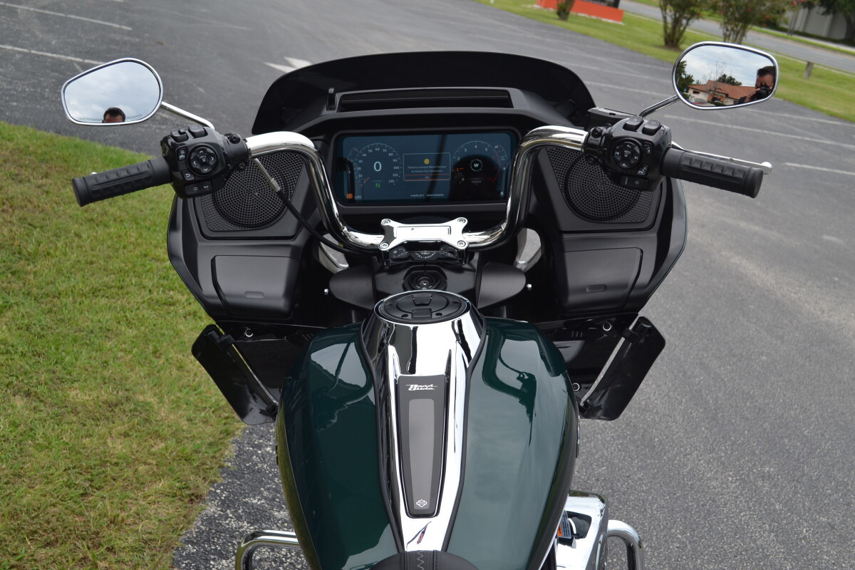 Road Glide®