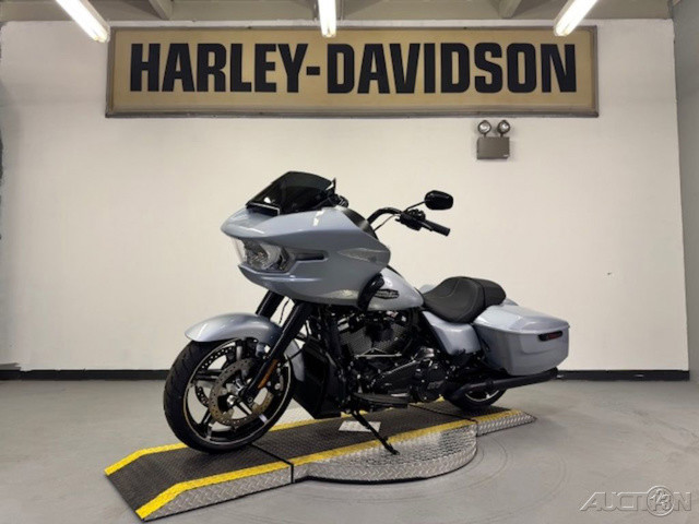 Road Glide®