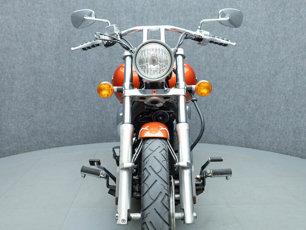 Vulcan 900 Custom