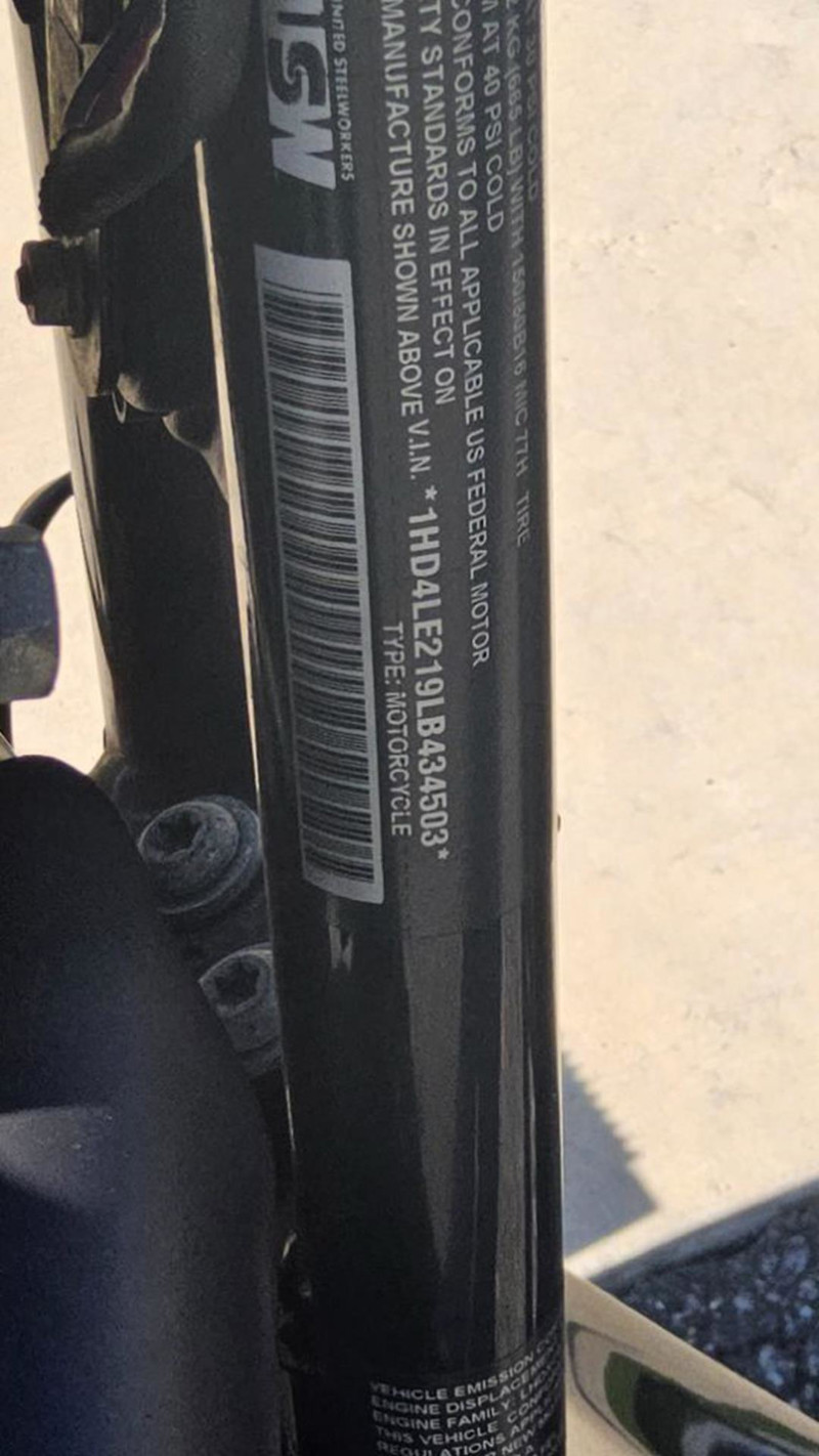 Iron 883®