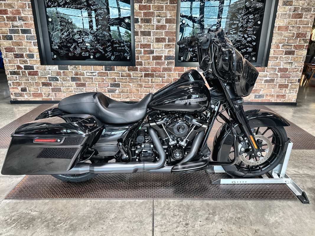 Street Glide® Special