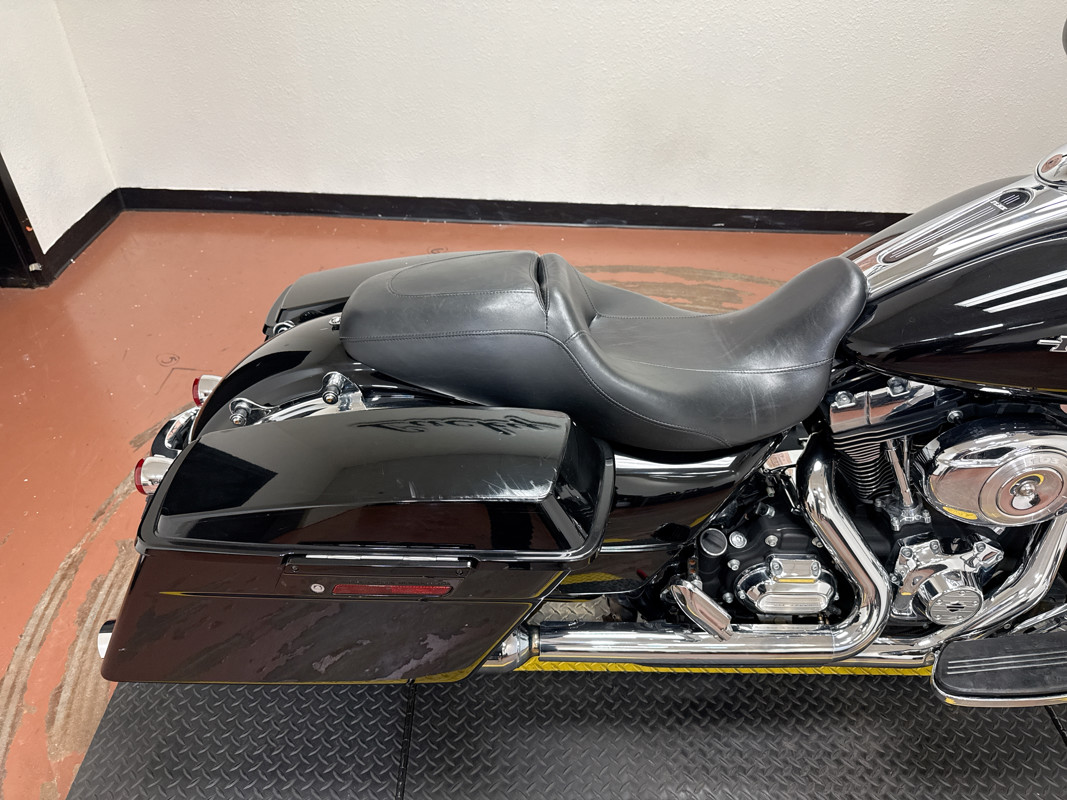 Street Glide®