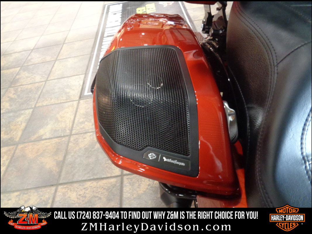 Road Glide®