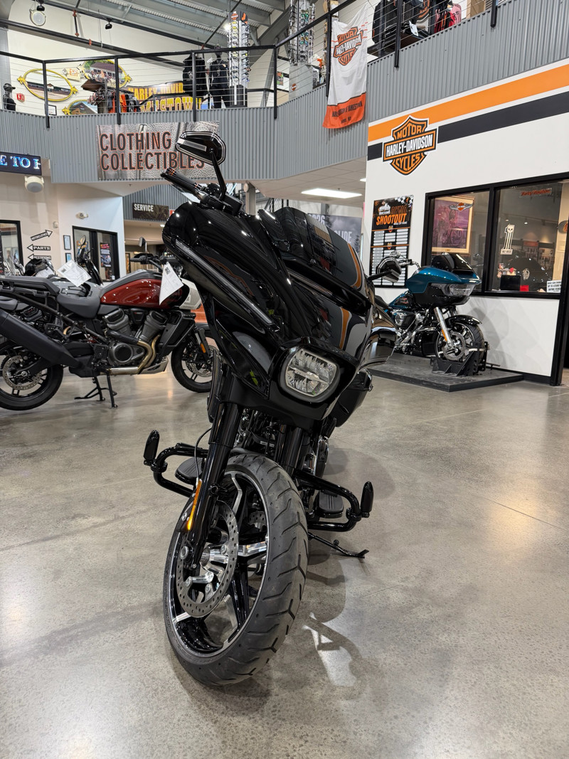 Street Glide®