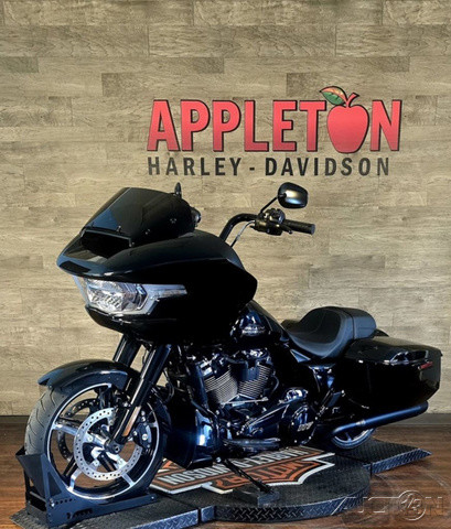 Road Glide®