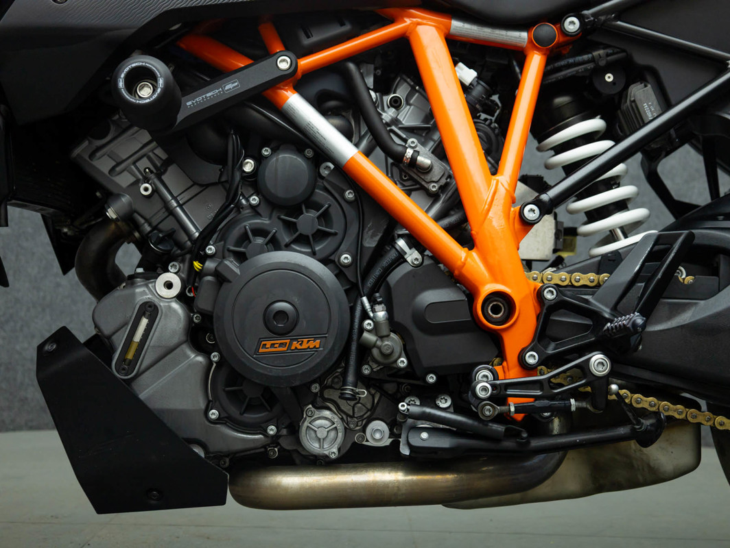 1290 Super Duke GT