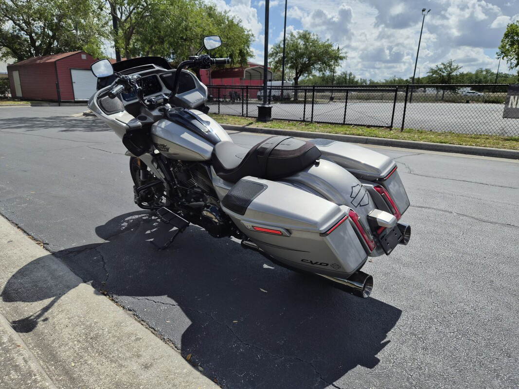 CVO® Road Glide®