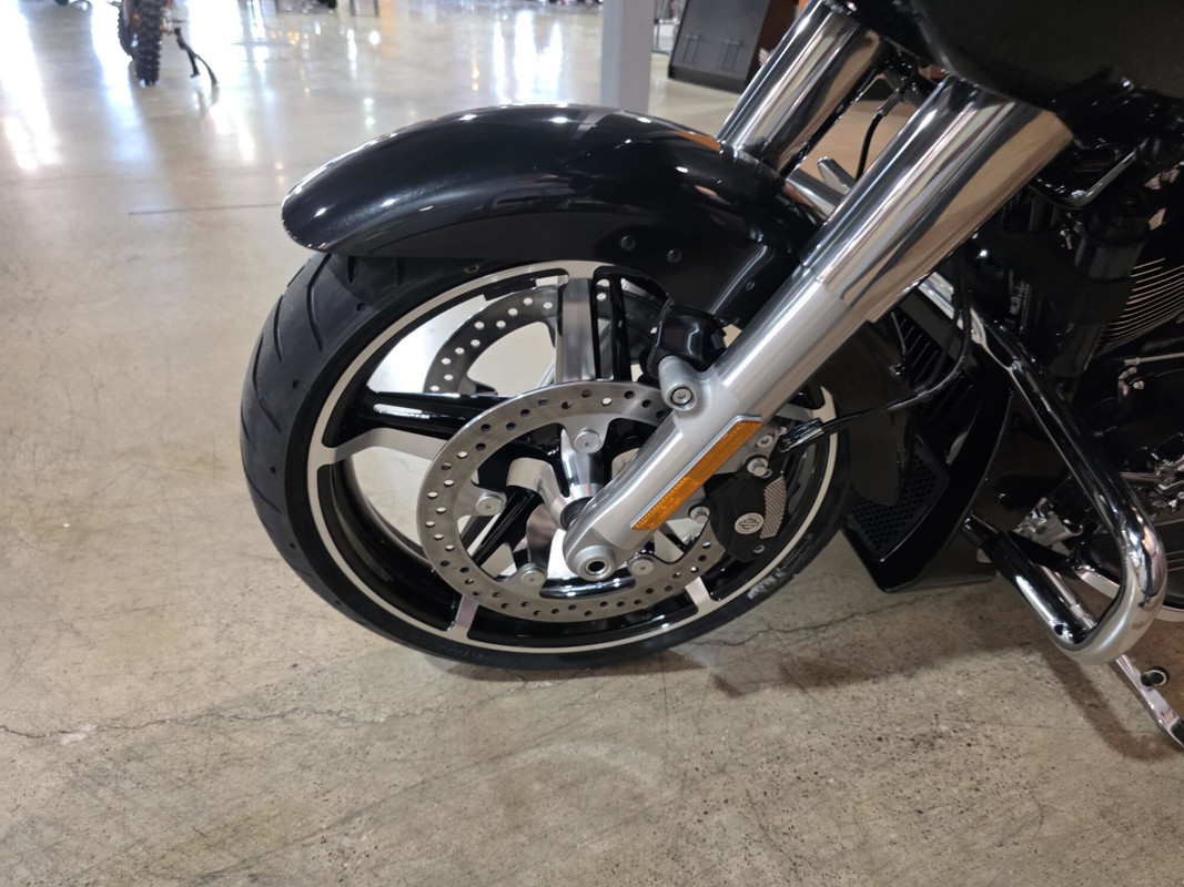Road Glide®