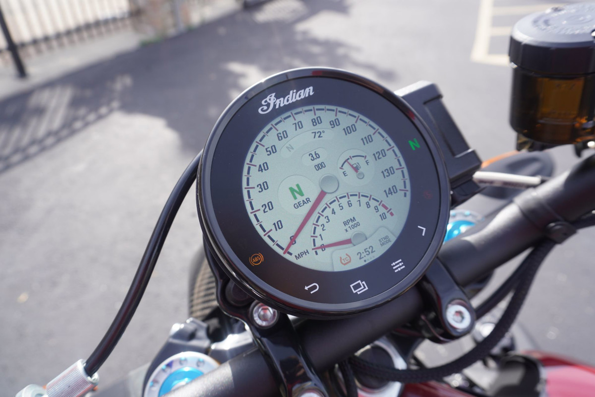 FTR R Carbon