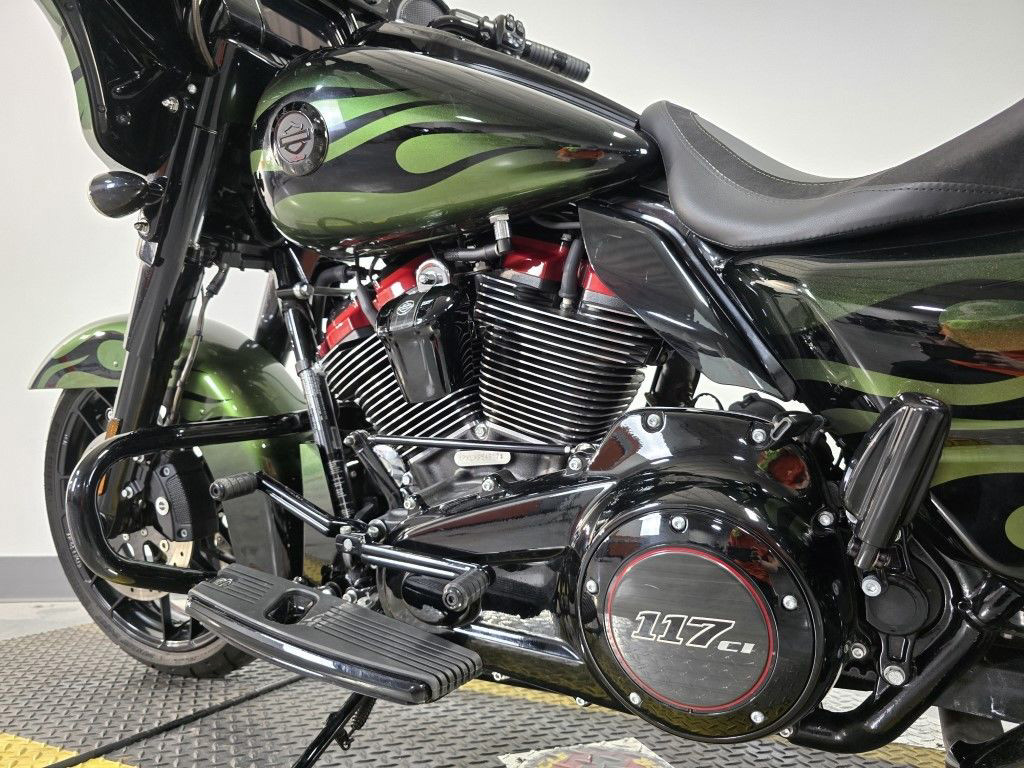 CVO® Street Glide®