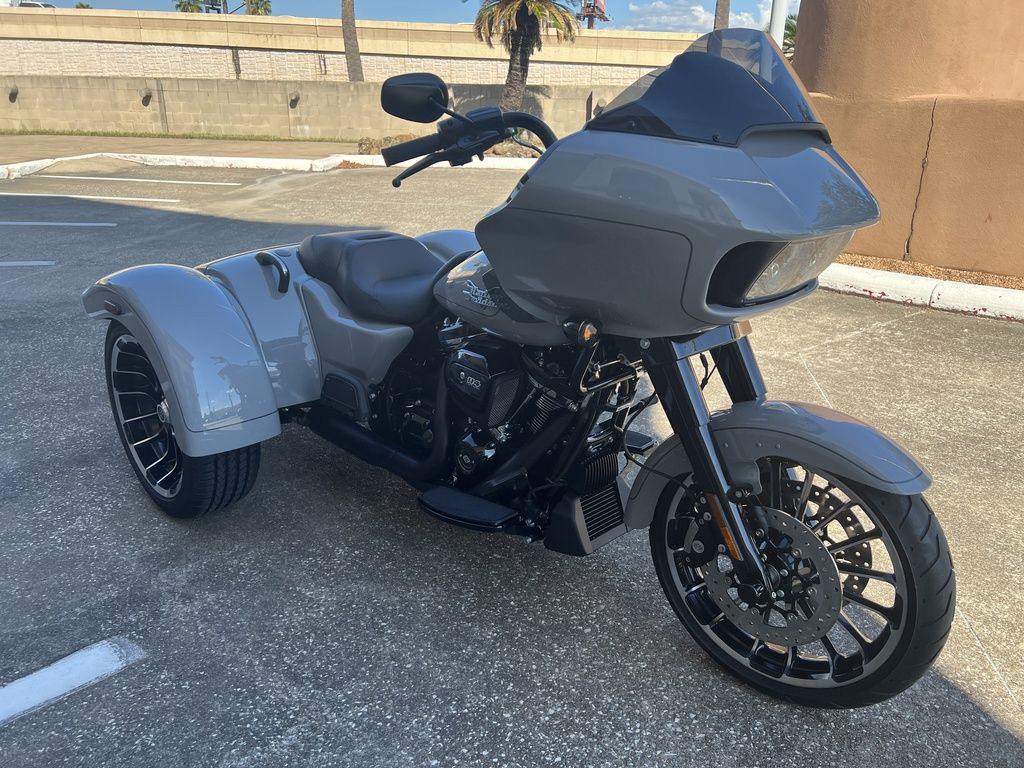 Road Glide® 3