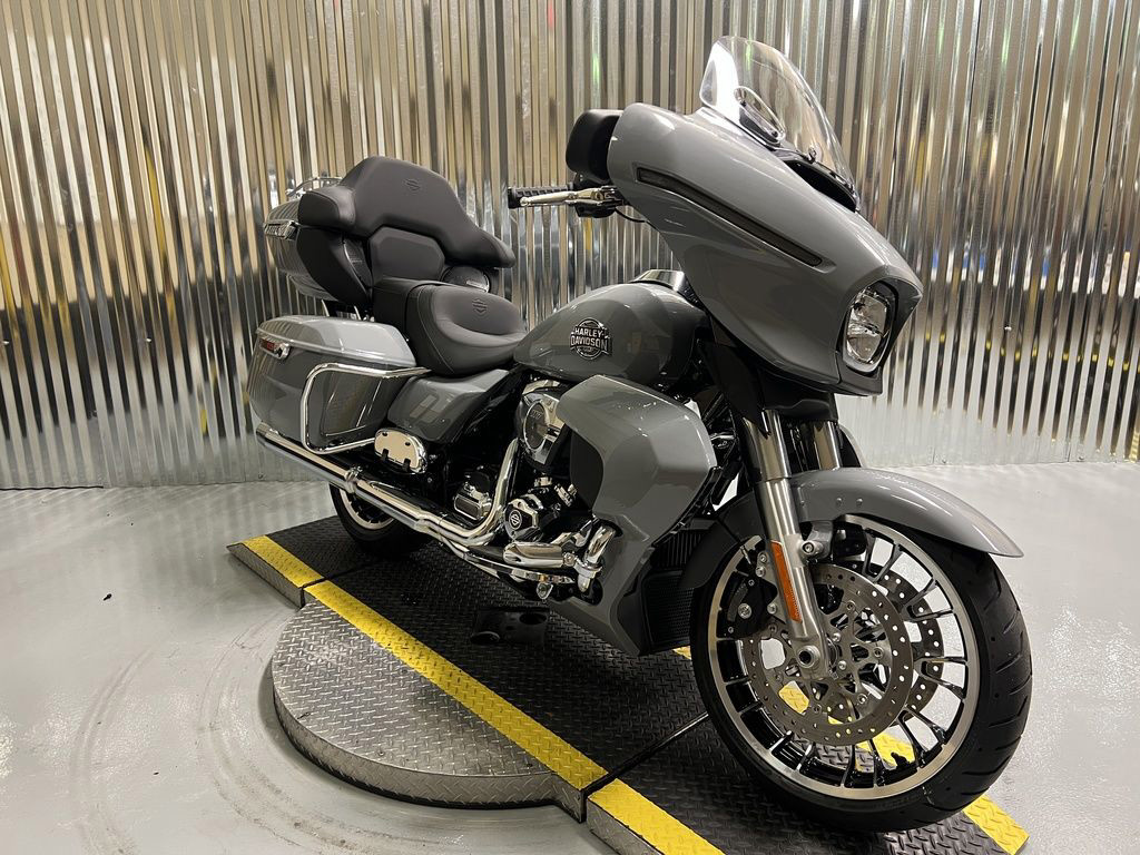 Street Glide® Limited
