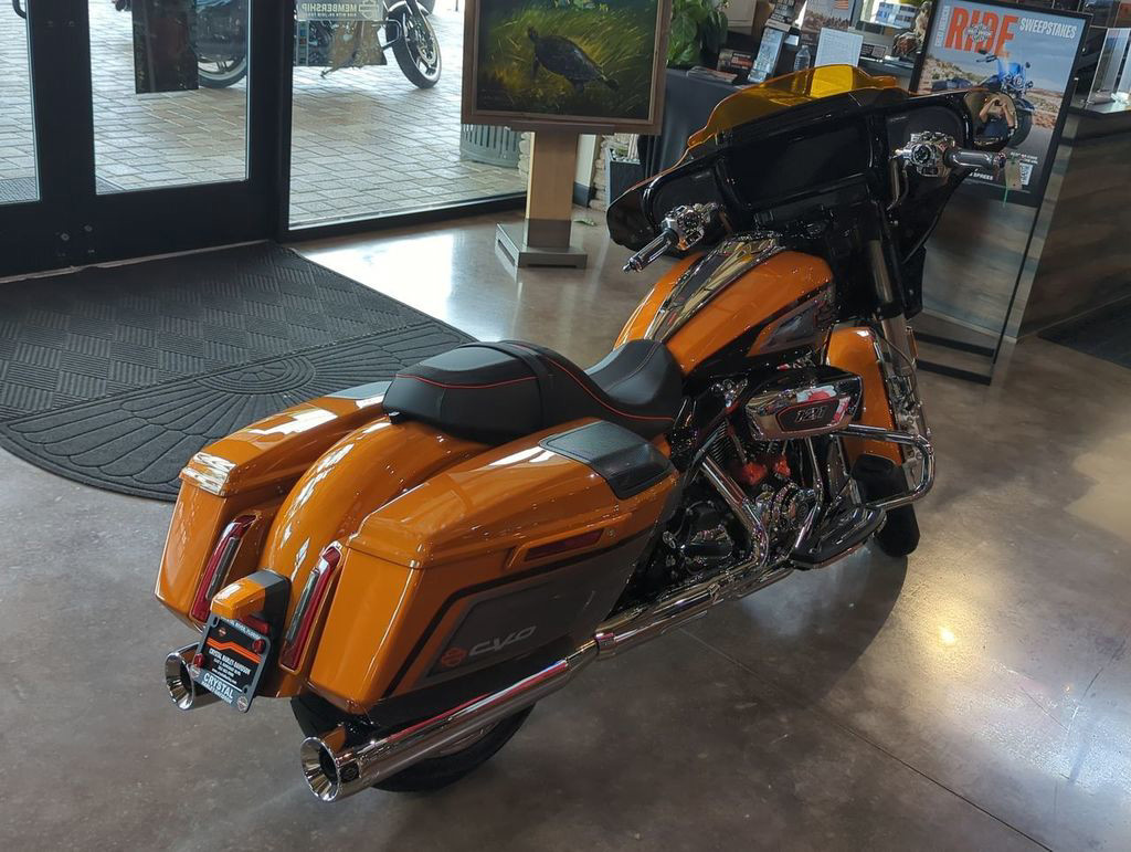 CVO® Street Glide®