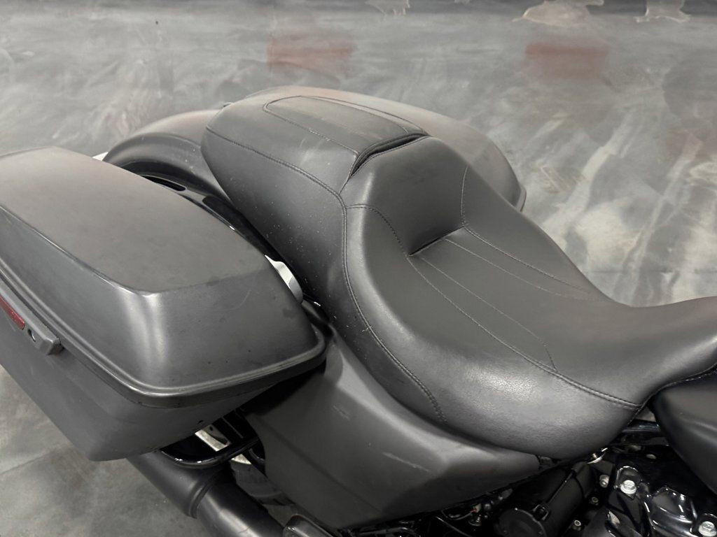 Road Glide®