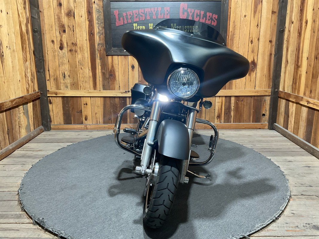 Street Glide®