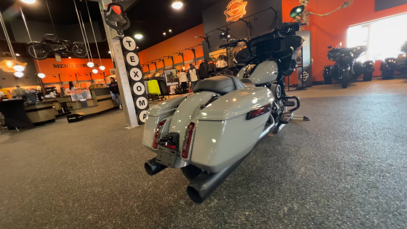 Road Glide®