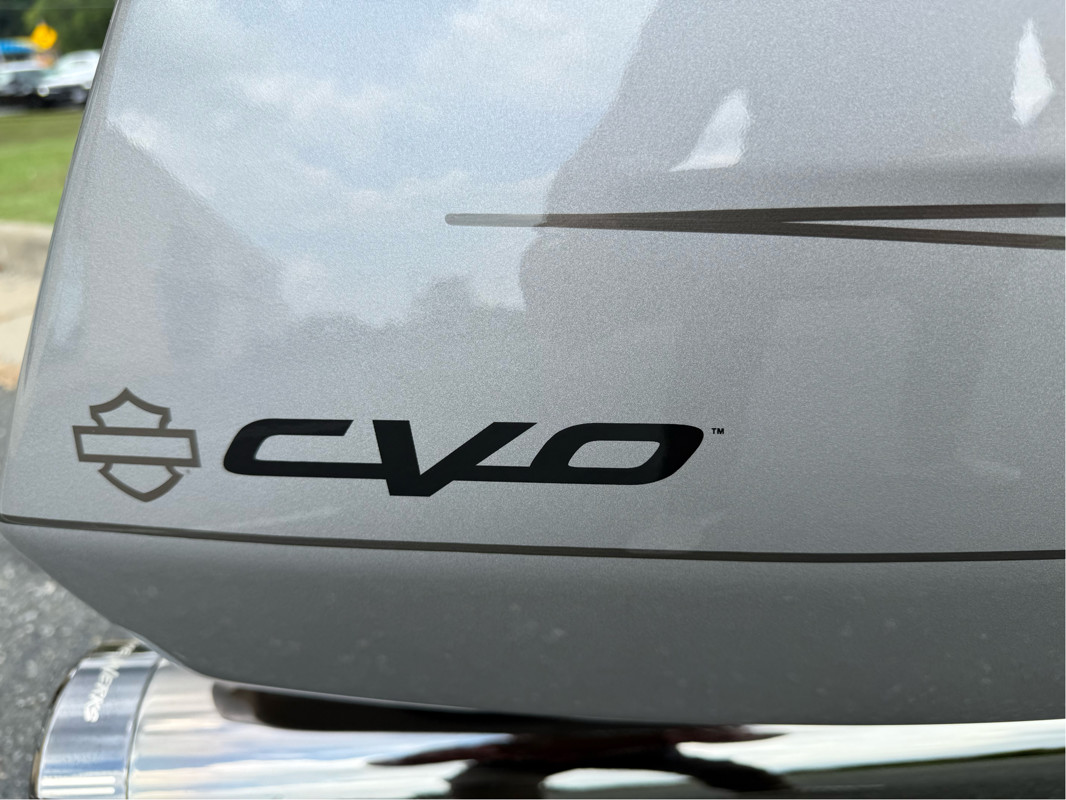 CVO® Road Glide®