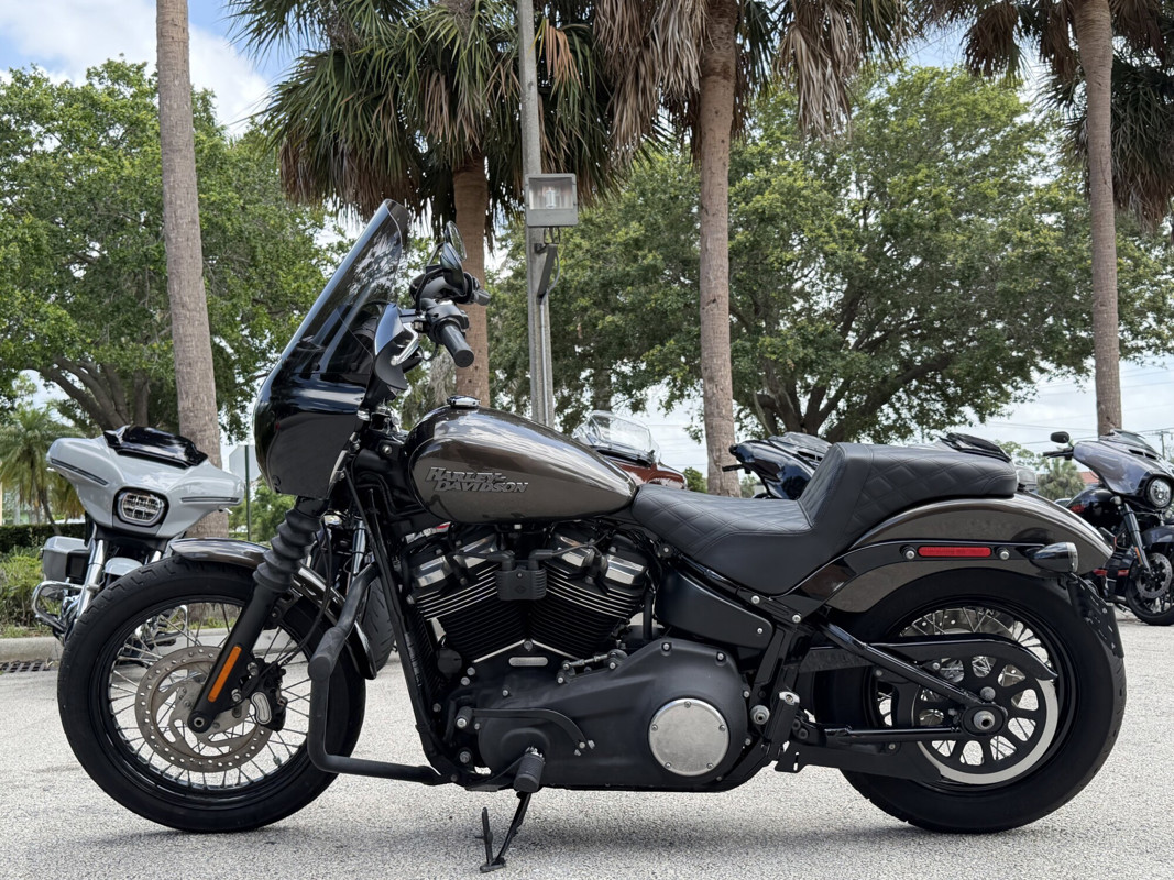 Street Bob®