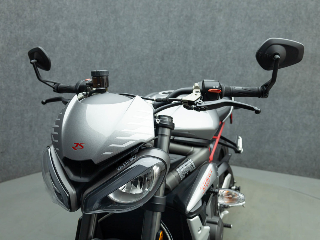 Street Triple RS