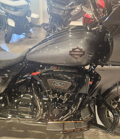CVO® Road Glide®