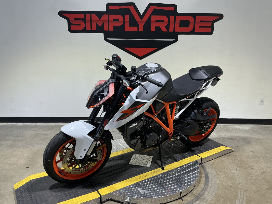1290 Super Duke R 