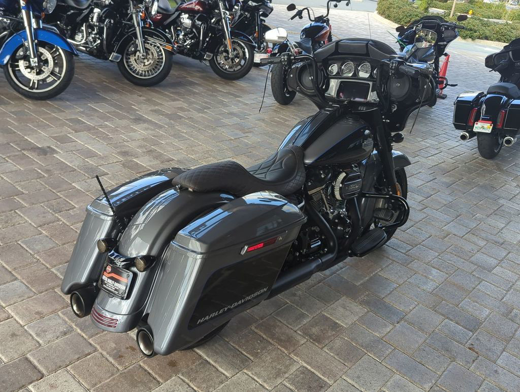 Street Glide® Special