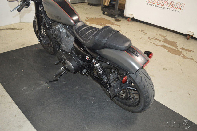 Sportster® Roadster®