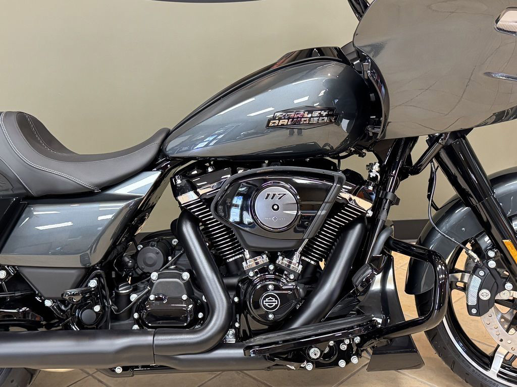 Road Glide®