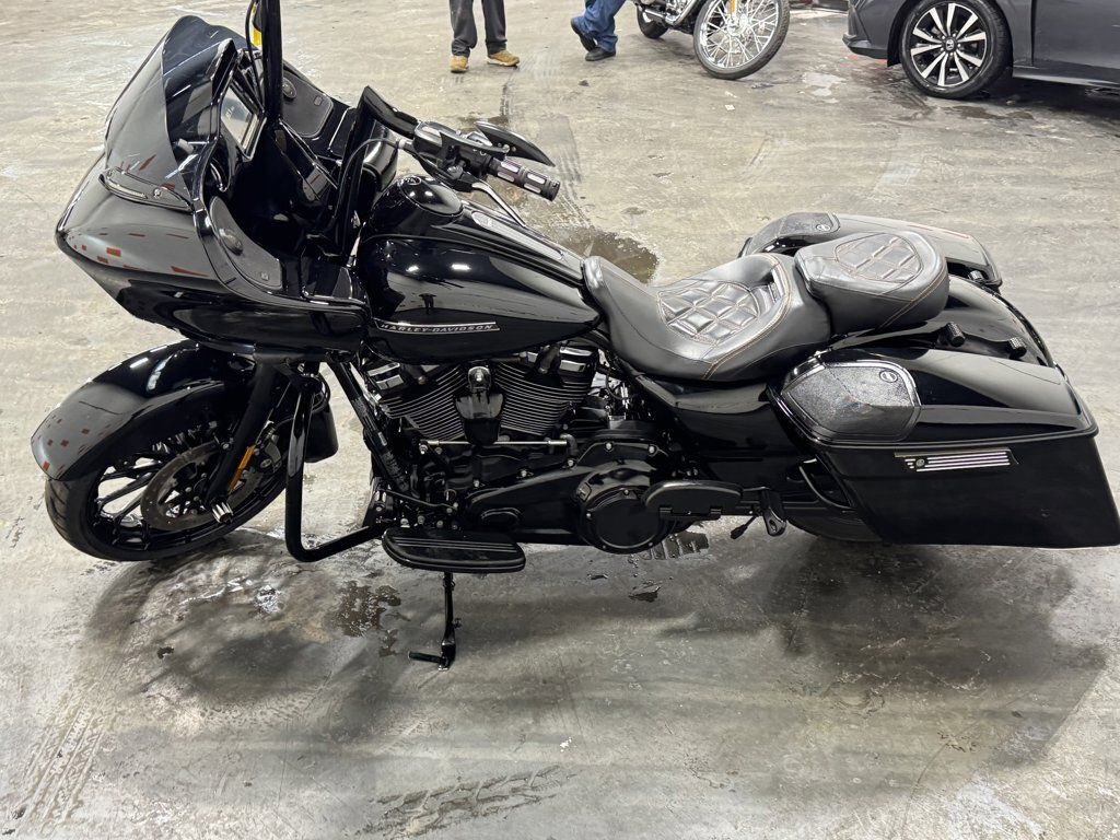 Road Glide® Special