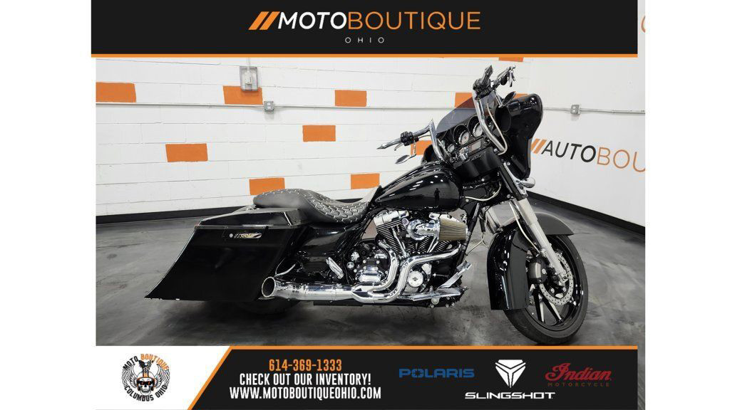 Street Glide®