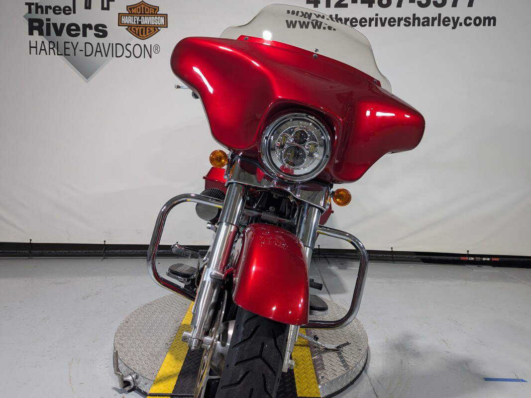 Street Glide®