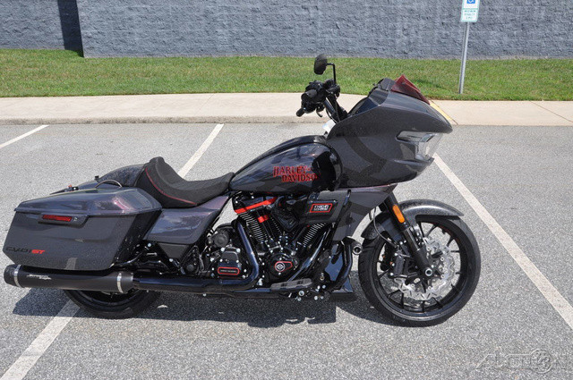 CVO® Road Glide® ST