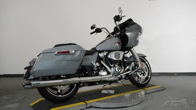 Road Glide®