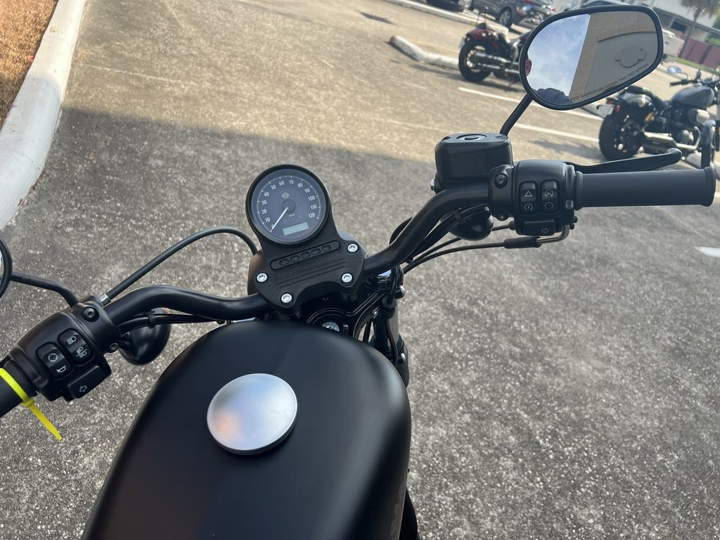 Iron 883®