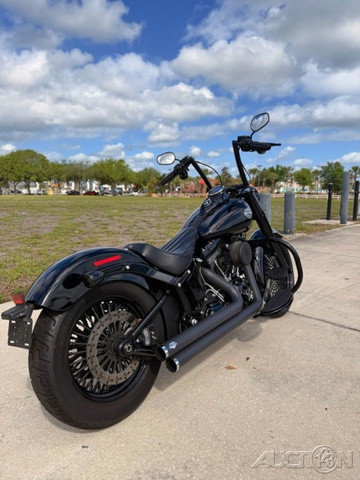 Softail® Slim® S