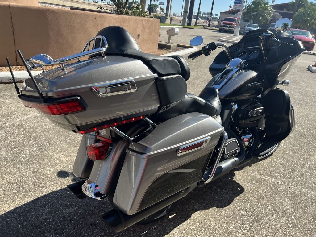 Road Glide® Ultra