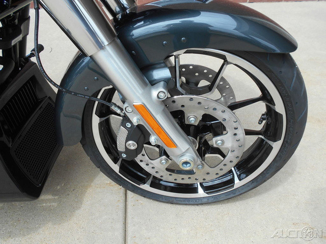 Road Glide® 3