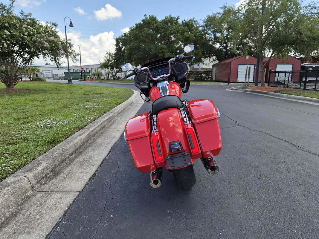 Road Glide®