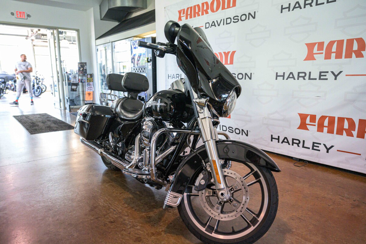 Street Glide®